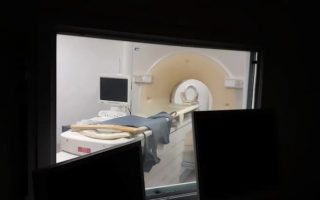 Vidro para raio x: como ele protege sua equipe e pacientes da radiação?